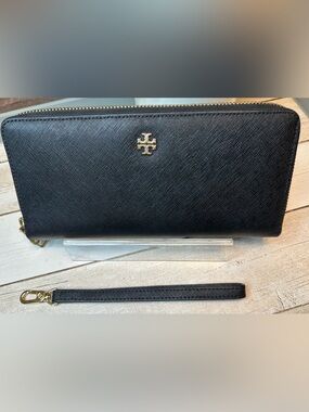 TORY BURCH Emerson Wristlet Zip Continental Wallet/Wristlet